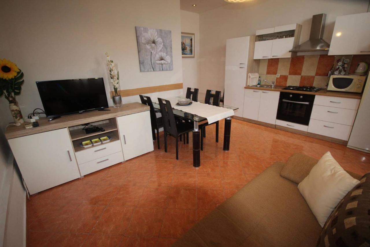Family Apartment Mirela Borik زادار المظهر الخارجي الصورة